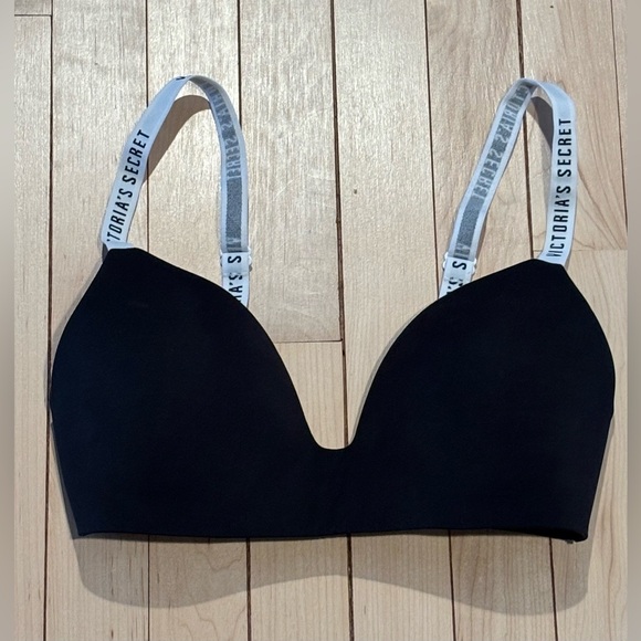 Victoria’s Secret T-Shirt Lightly Lined Wireless Demi Bra Black 34D - Picture 3 of 7